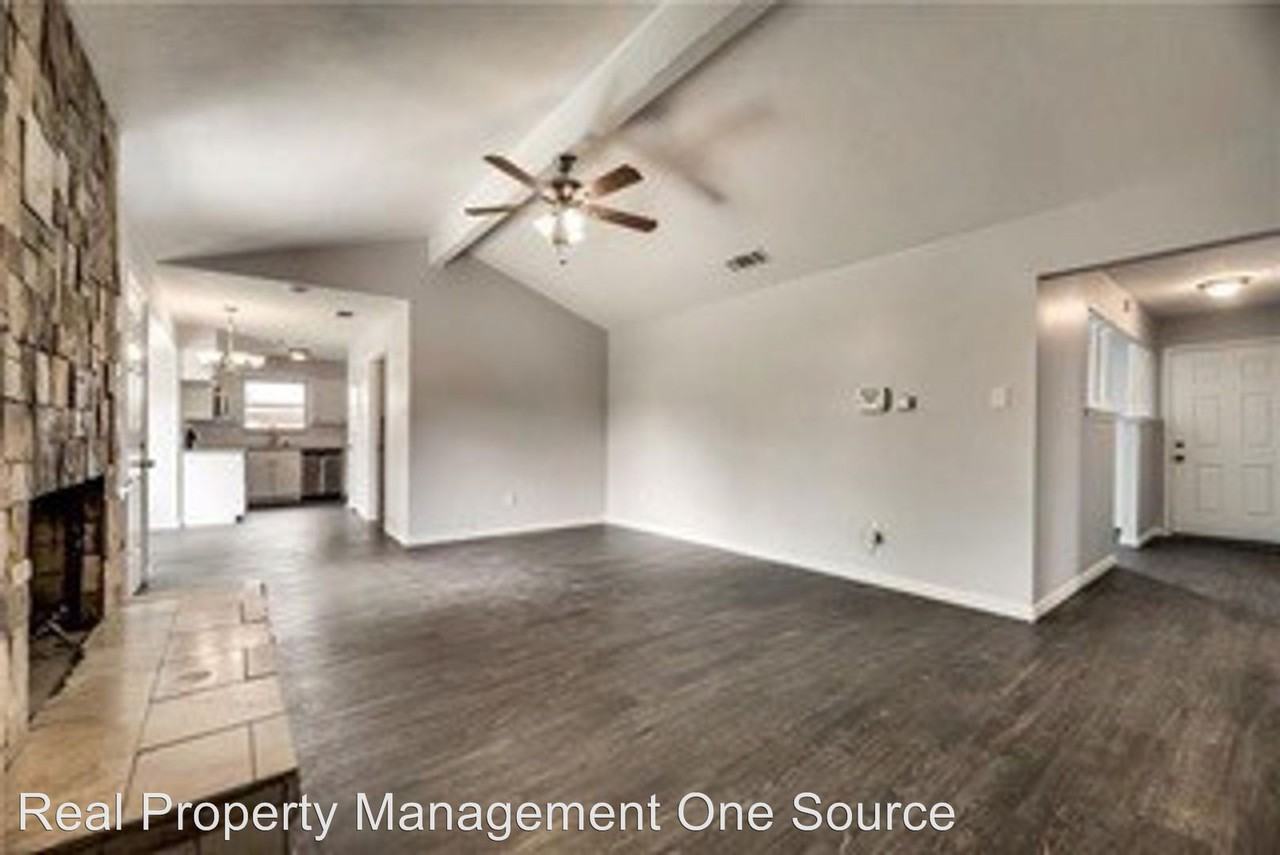 5021 Emerald Lake Drive - Photo 3 of 18