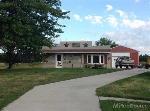 12190 Jeddo Rd - Photo 2 of 12