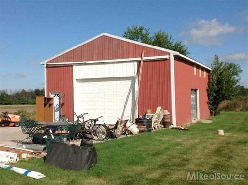 12190 Jeddo Rd - Photo 3 of 12