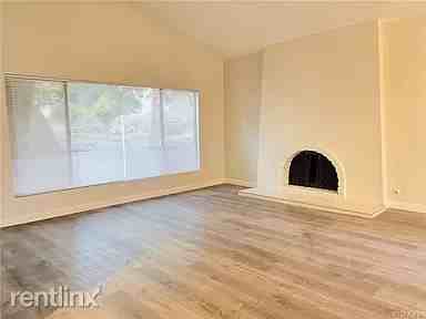 13852 Ashworth St - Photo 2 of 15