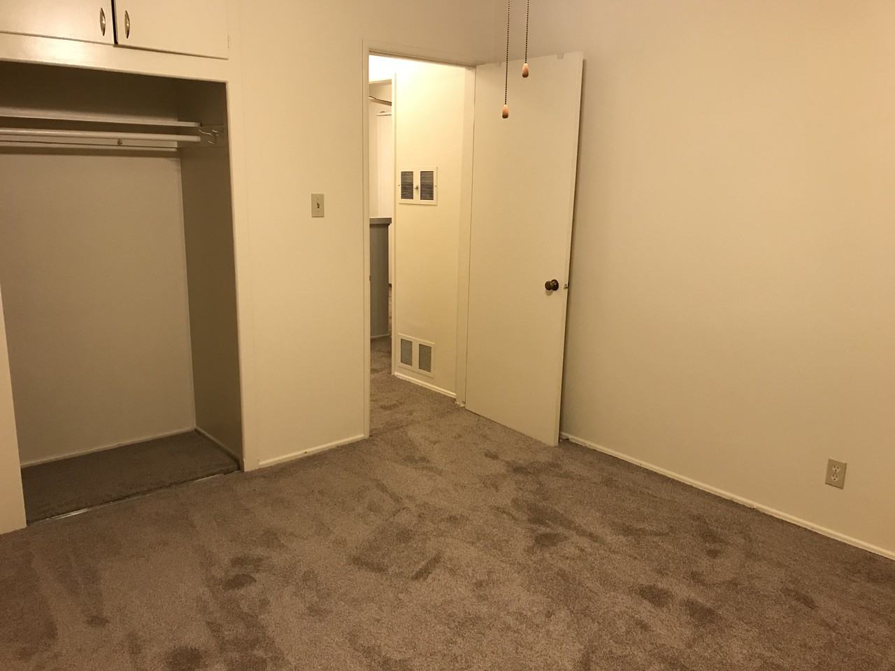 211 W Fairview Ave #C - Photo 3 of 6
