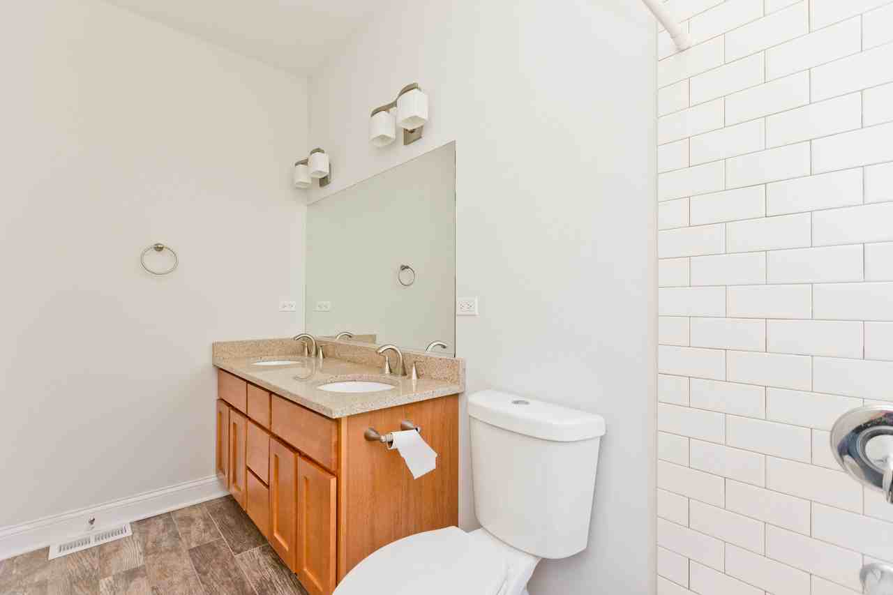 1501 N Talman Avenue - Photo 3 of 6