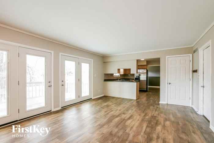 524 High Drive - Photo 3 of 14