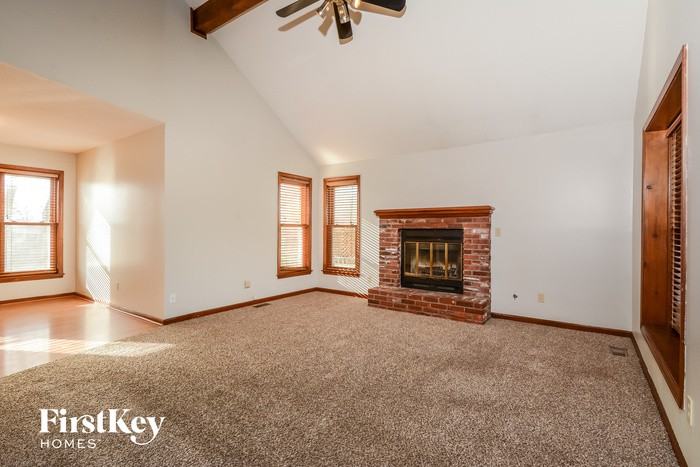 3603 Northeast 78th Street - Photo 2 of 14