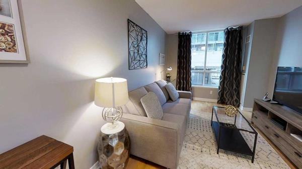 168 Simcoe Street #722 - Photo 3 of 12