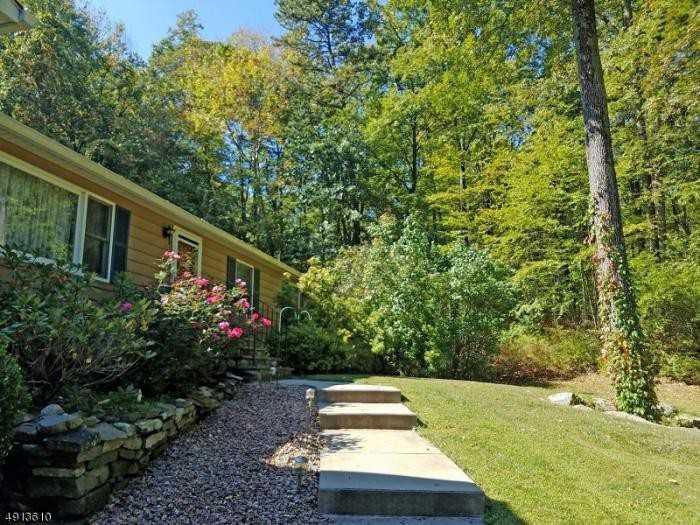 955 Mt Holly Rd - Photo 2 of 25