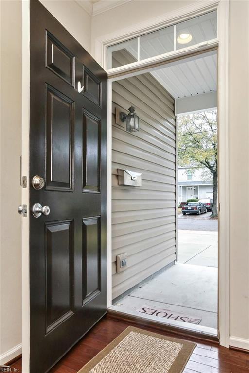 1011 Meads Road - Photo 3 of 36