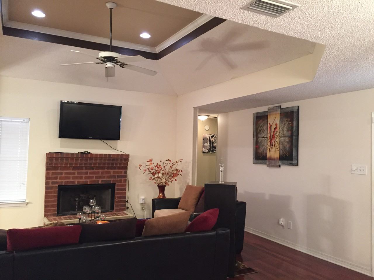 4462 Wolf Creek Dr N - Photo 3 of 7