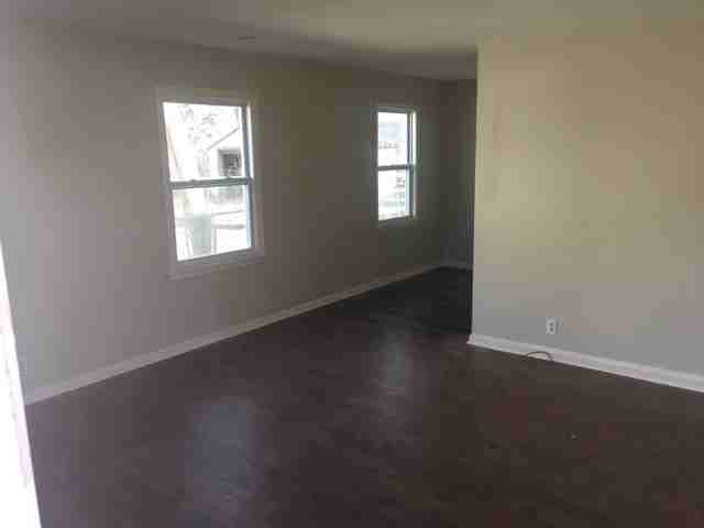 848 S Pinecrest St - Photo 2 of 10