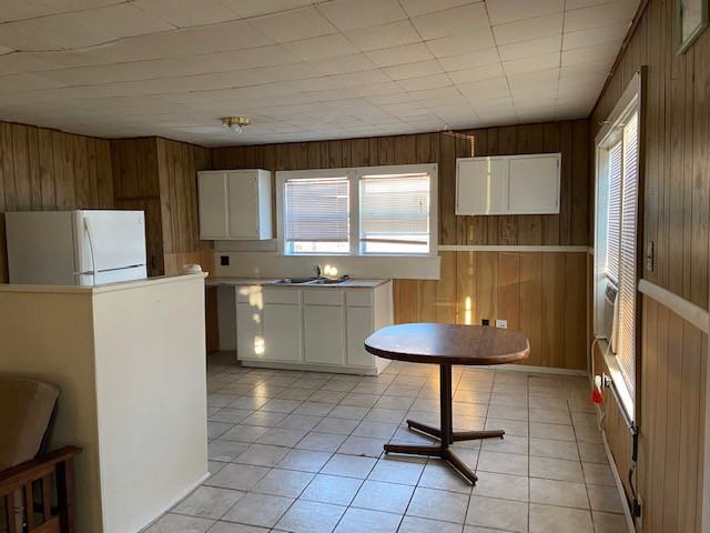 1410 Main Ave - Photo 2 of 5