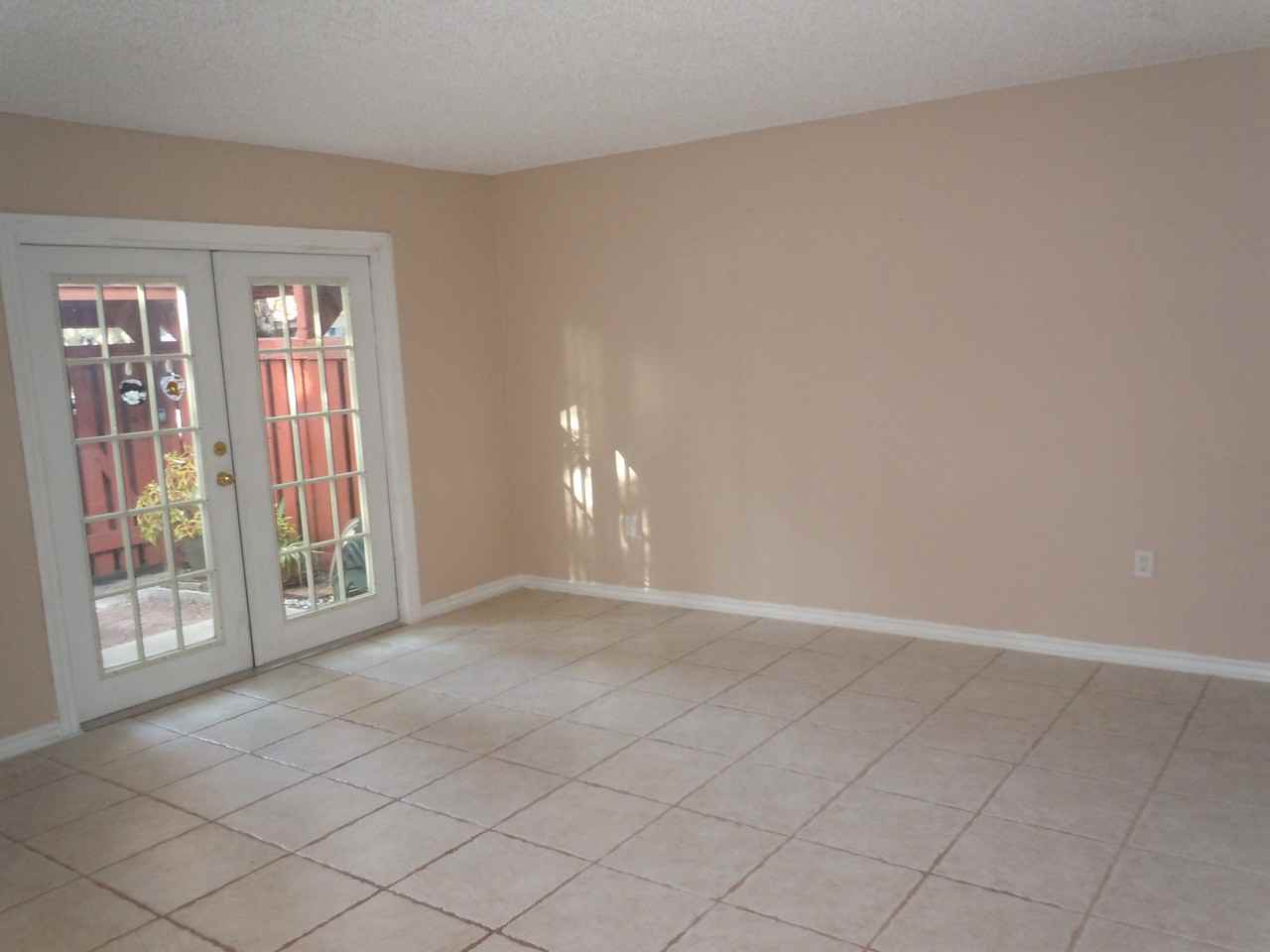 625 Fairwood Forest Dr - Photo 2 of 19