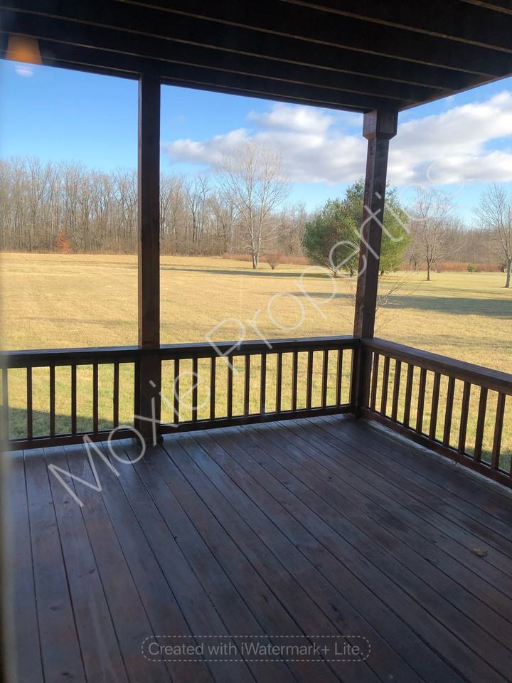 3902 S 1150 E - Photo 3 of 13