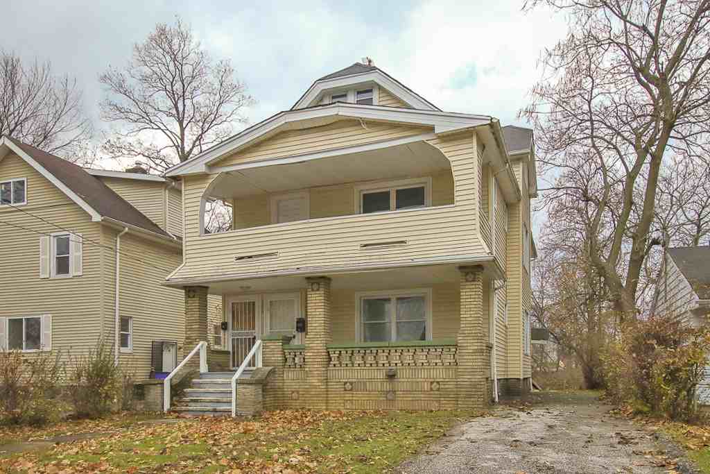 3878 E 147th St - Photo 3 of 8