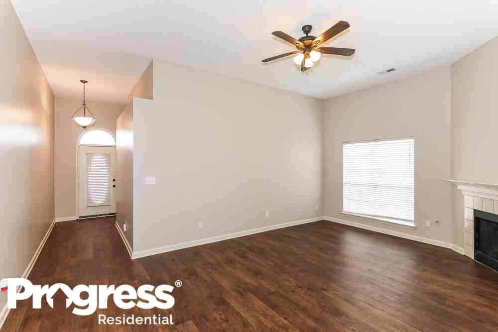 9088 Gracie Ln - Photo 3 of 15