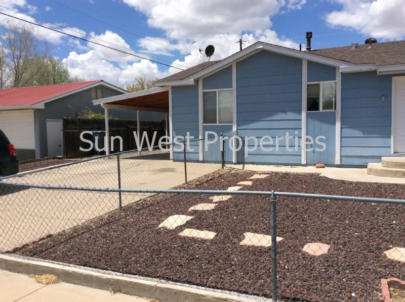 505 N 6th St - Photo 2 of 12