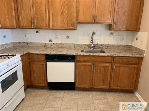 238 Lucy Court - Photo 3 of 28