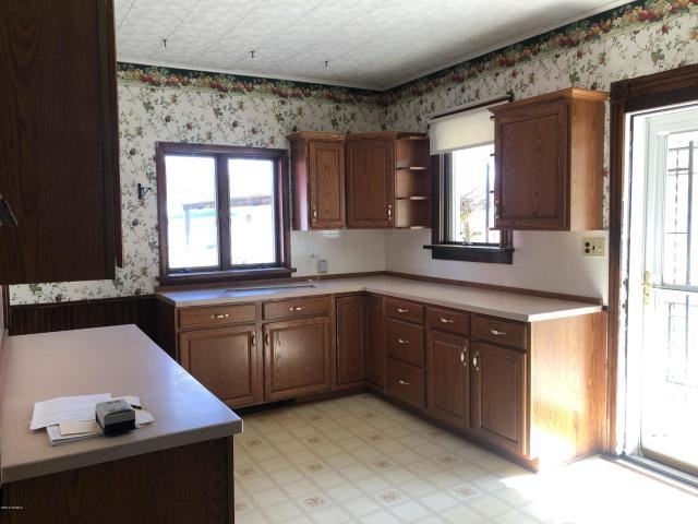 327 Kaboodle Road - Photo 2 of 6