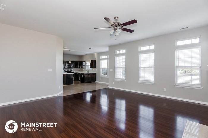 11509 Planters Estates Drive - Photo 3 of 17