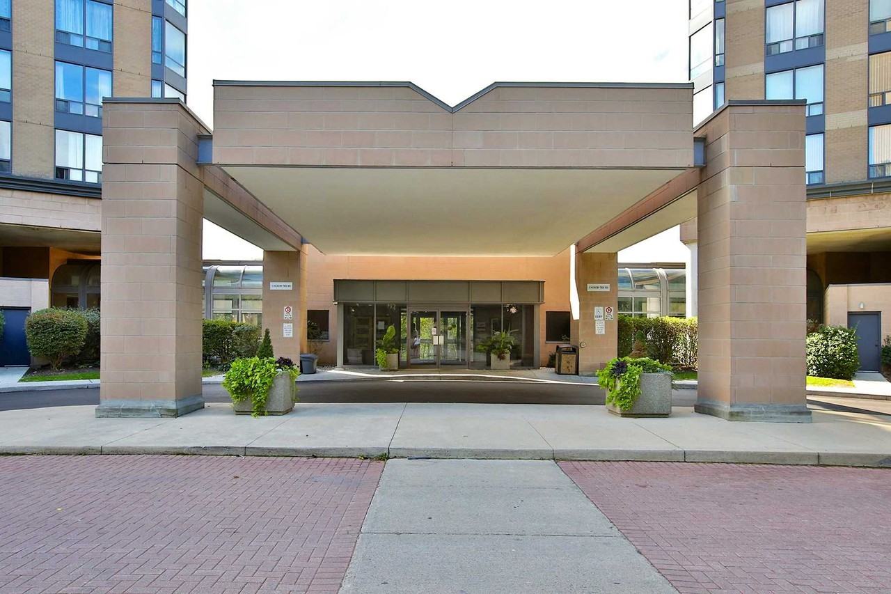 3 Hickory Tree Road - Photo 2 of 18