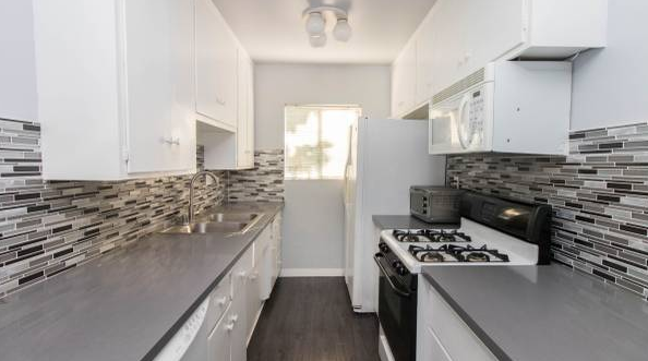 340 Wisconsin Avenue - Photo 3 of 9