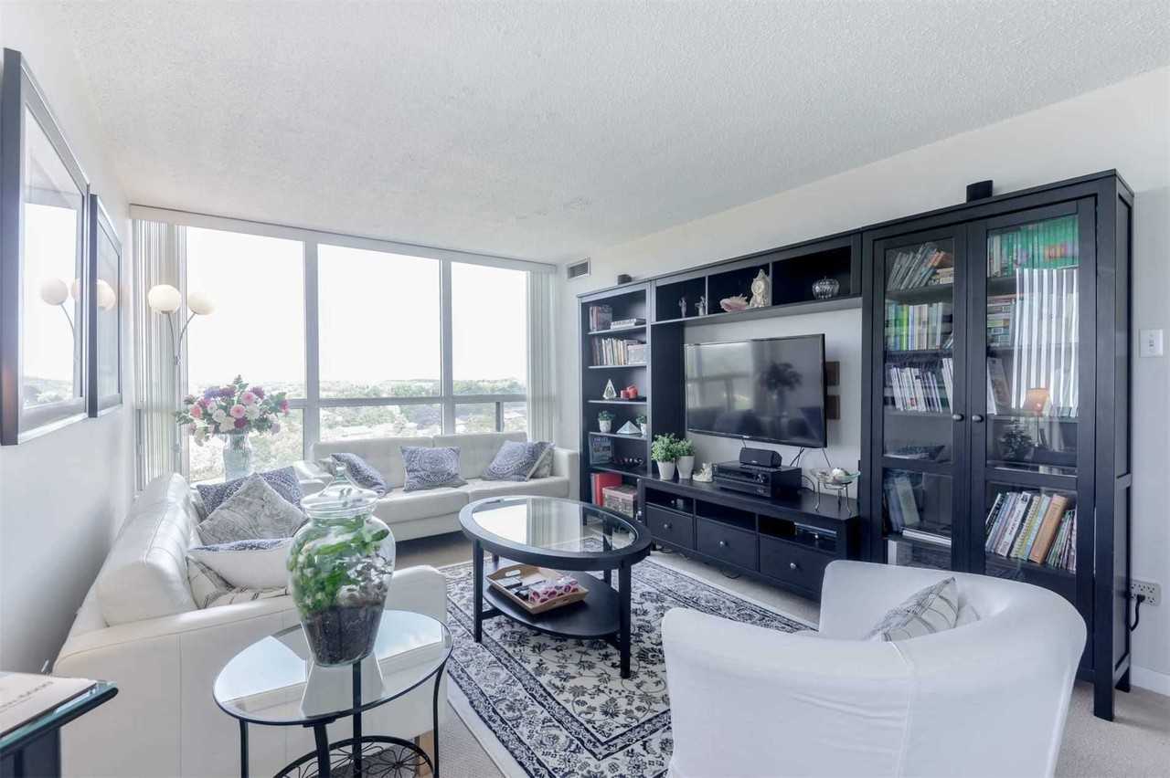 12 Laurelcrest Street