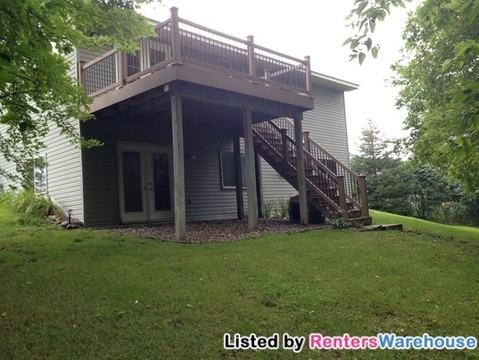 8819 Aspen Rd - Photo 3 of 15
