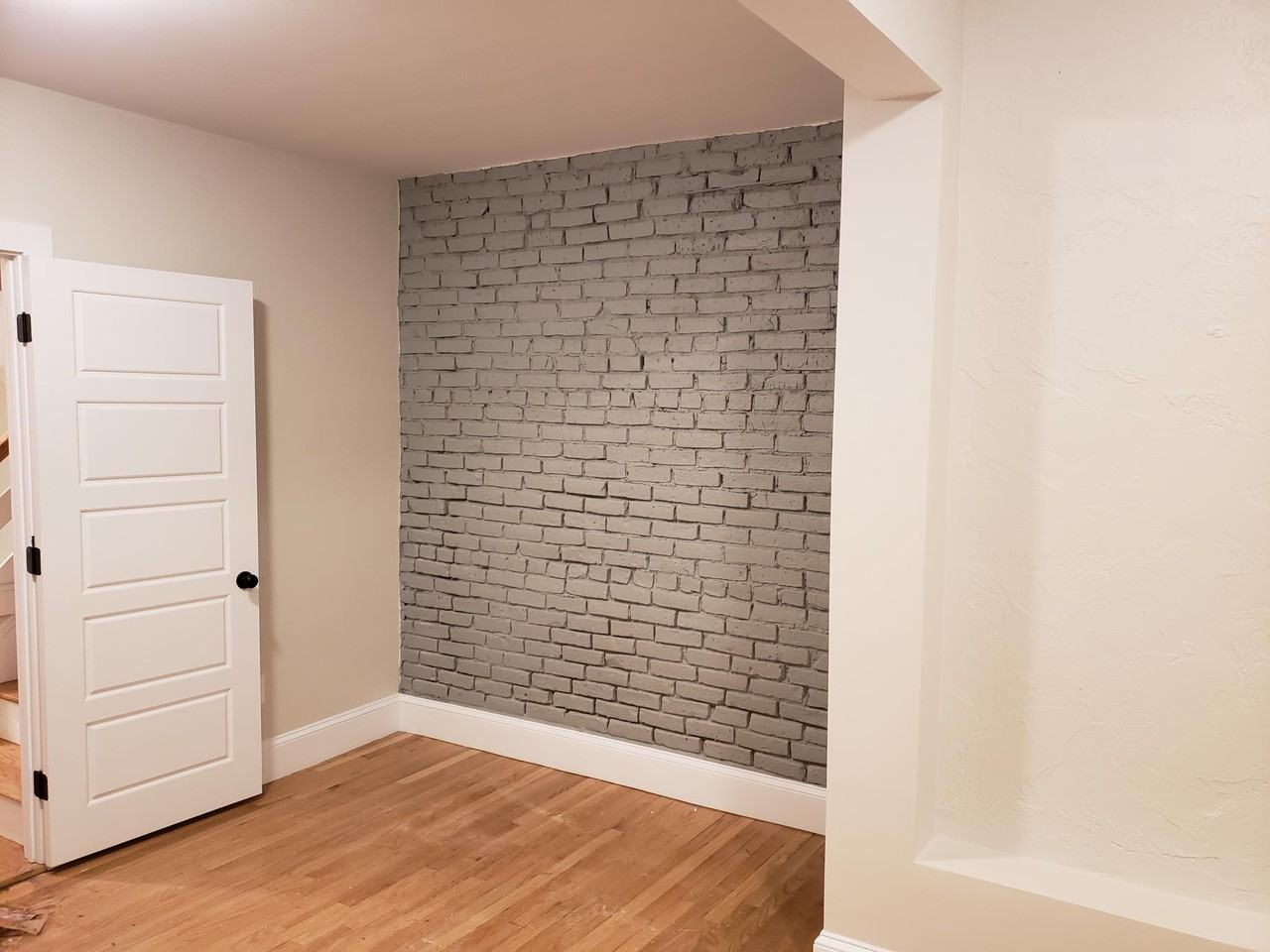 129 Sutherland Road #H - Photo 3 of 13