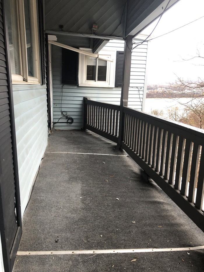 1221 Martin Drive 2 Cincinnati Oh 45202-1737 - Photo 3 of 10