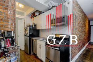 E 9th St #B3