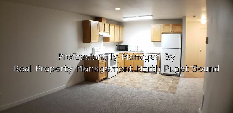 620 Beach Ave #2 - Photo 3 of 8