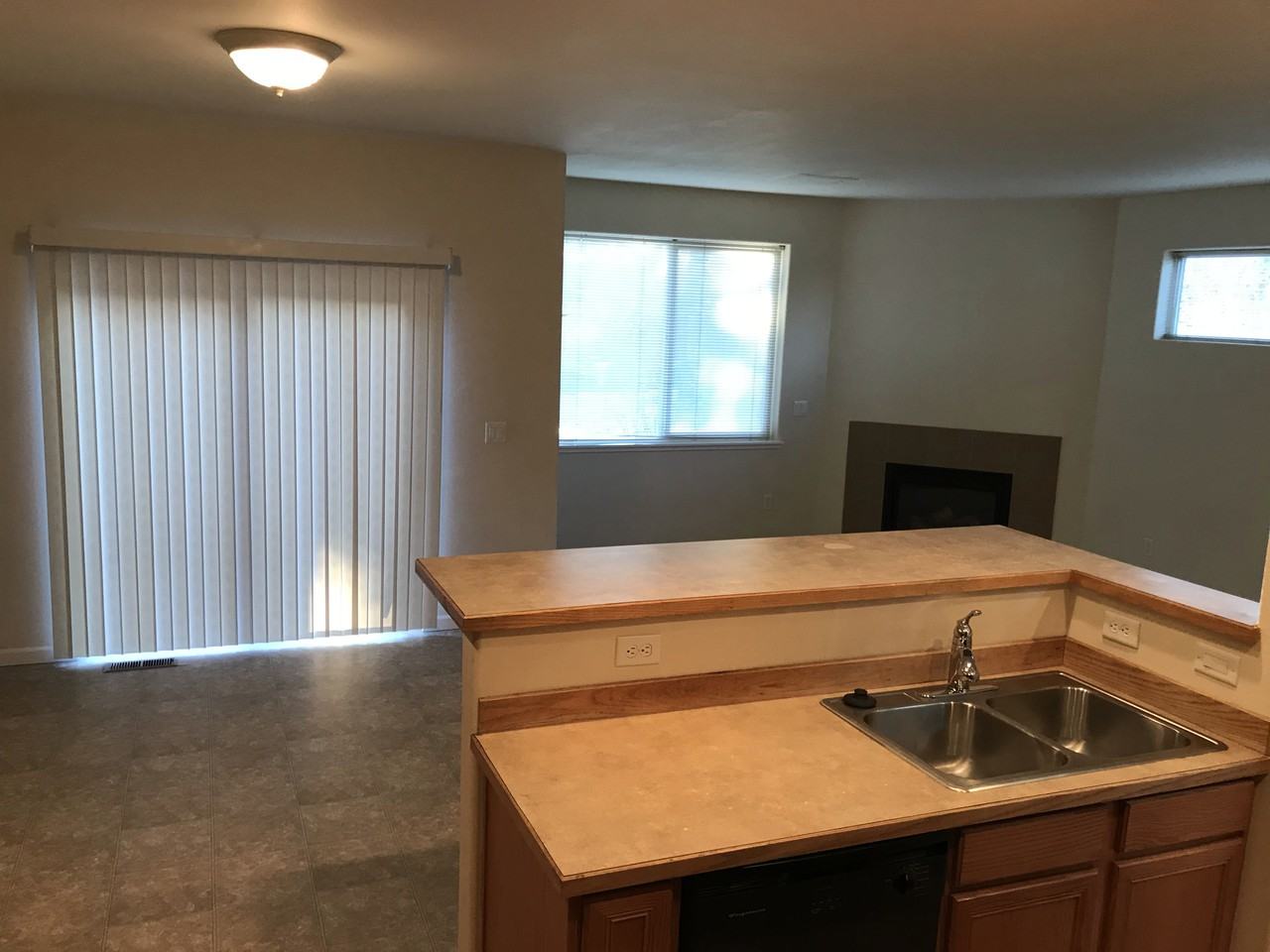 2638 Southwest Cascade Mountain Lane - Photo 3 of 8