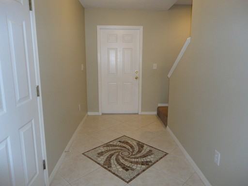 8511 Edgewater Pl Blvd - Photo 2 of 17