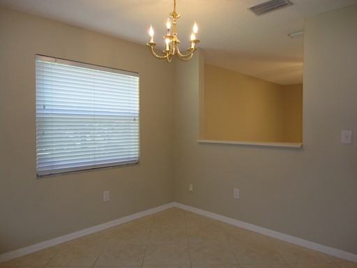 8511 Edgewater Pl Blvd - Photo 3 of 17