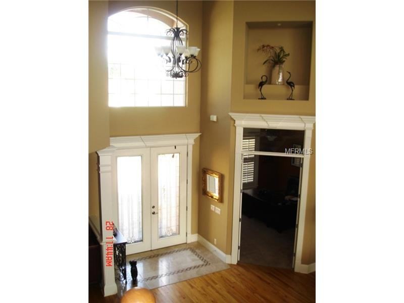 1090 Reflections Lake Dr - Photo 3 of 18