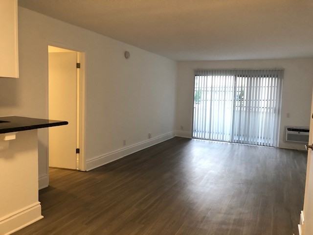 249 S La Fayette Park Place - Photo 3 of 13