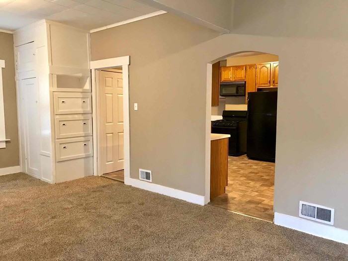 3203 Marvin Avenue - Photo 3 of 17