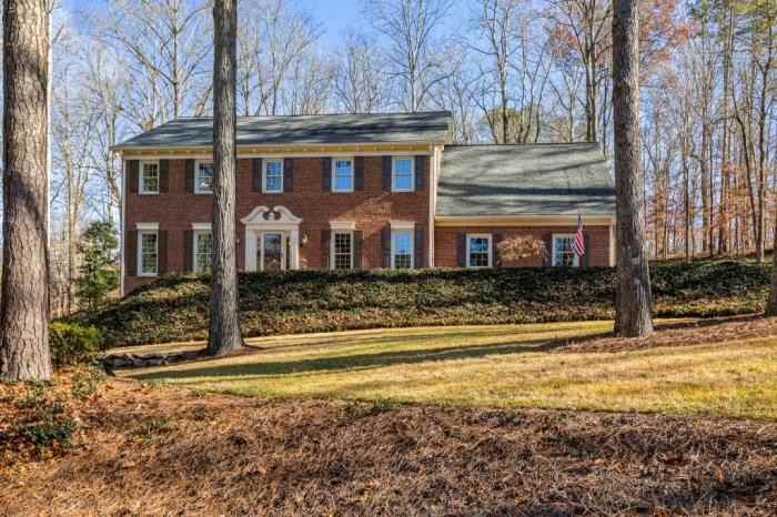 9855 Trace Valley - Photo 2 of 44