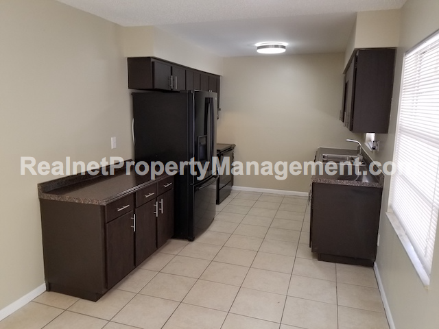 2215 Elizabeth Dr - Photo 4 of 12
