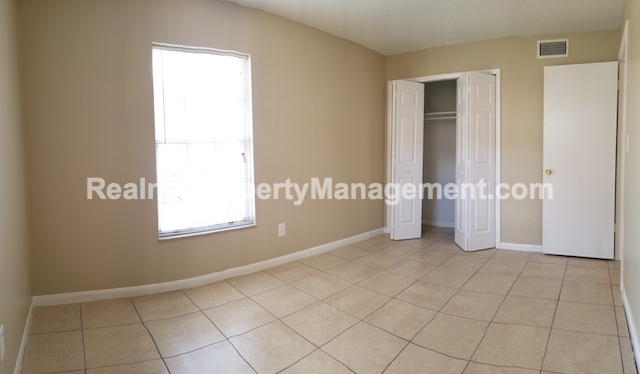 2215 Elizabeth Dr - Photo 6 of 12