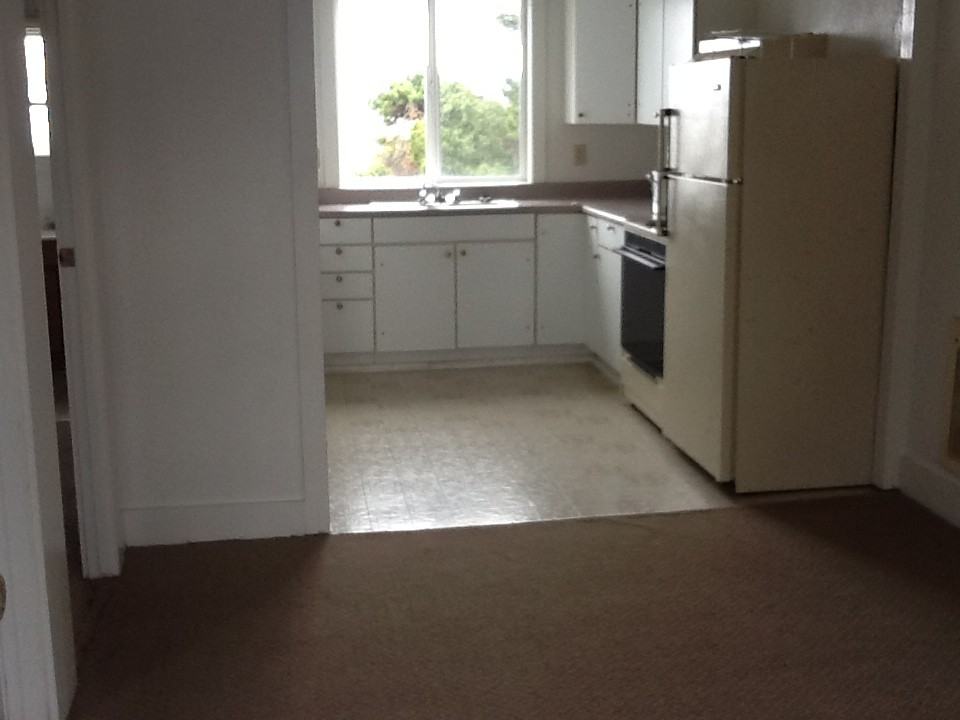 130 Sw Brook St - Photo 5 of 5
