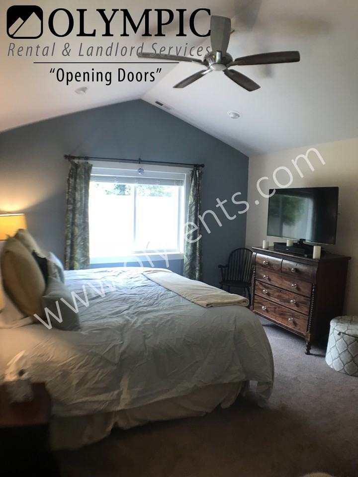 2200 Bush Ave Nw - Photo 5 of 12