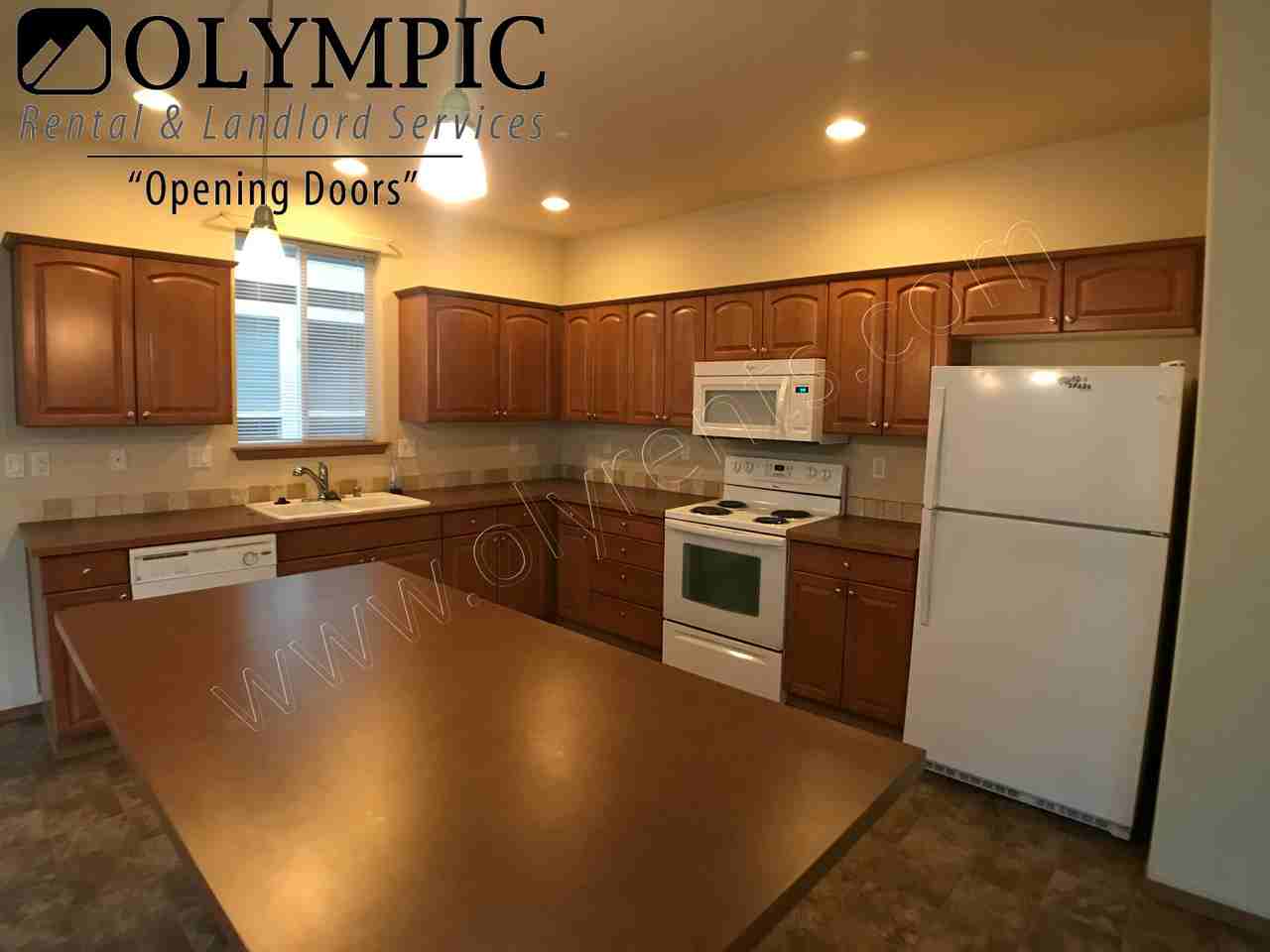 416 Oso Berry St Nw - Photo 5 of 20