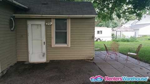 24 E Main St - Photo 2 of 15