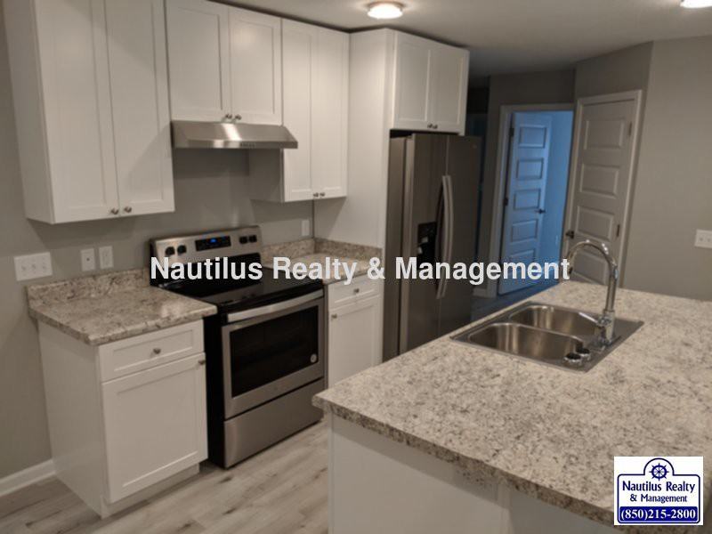 2419 Cocoa Ave. - Photo 3 of 9