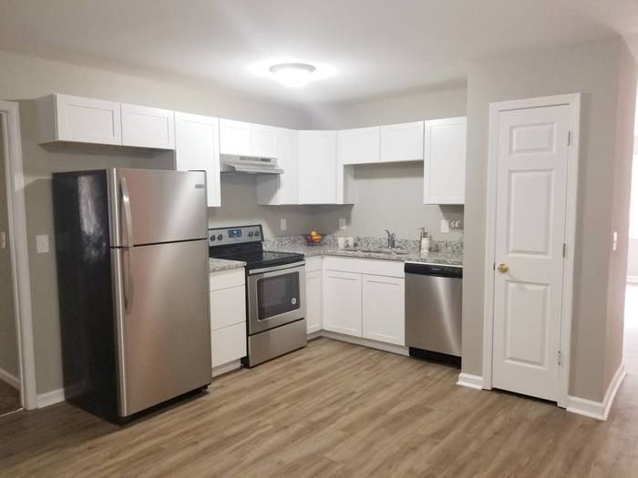 311 Canada Court - Photo 3 of 8