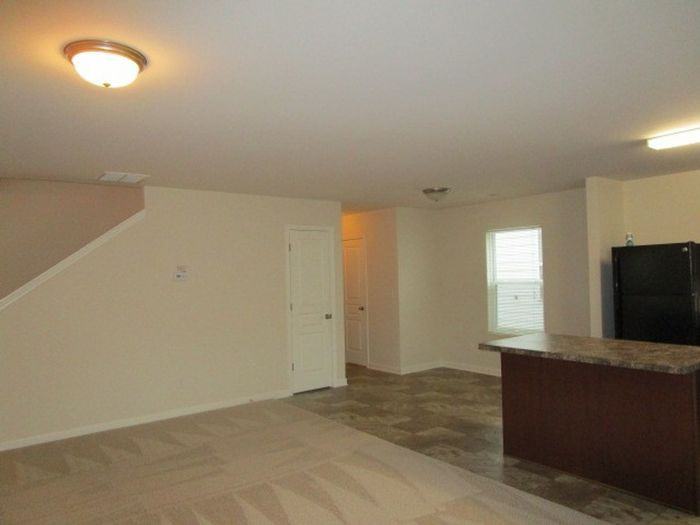 3618 Oakleaf Pass - Photo 2 of 13