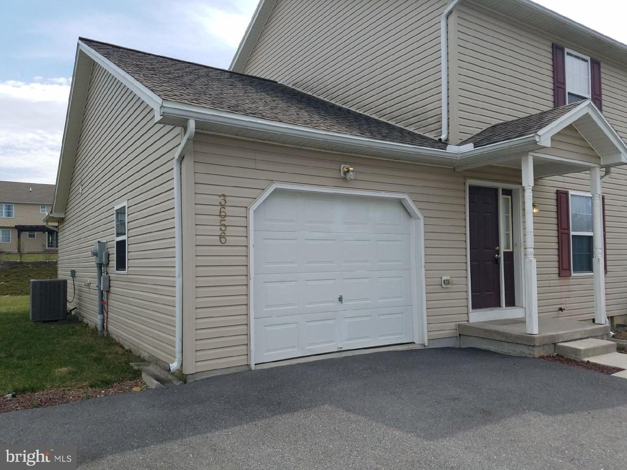 3656 Mountain Shadow Drive - Photo 2 of 25