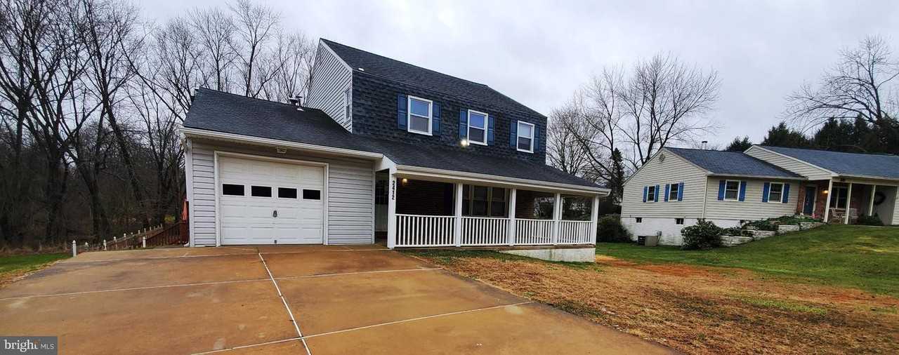 2412 W Colonial Drive - Photo 2 of 23