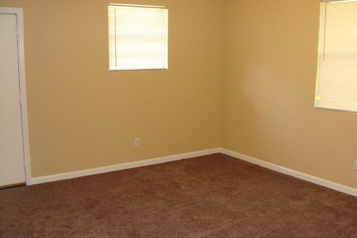 106 Helmken Street - Photo 2 of 14