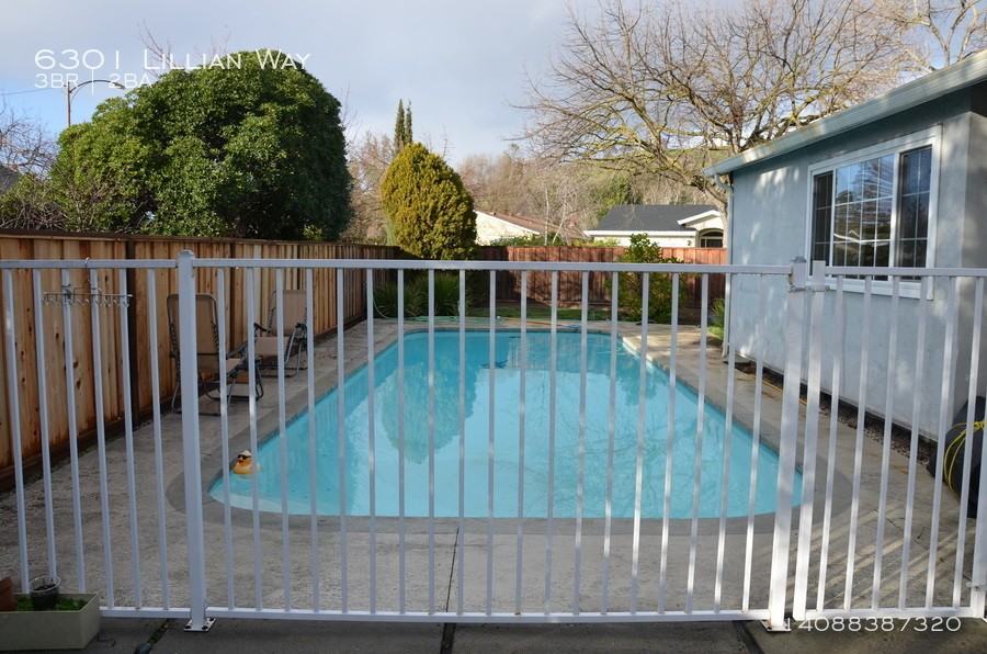 6301 Lillian Way - Photo 2 of 23